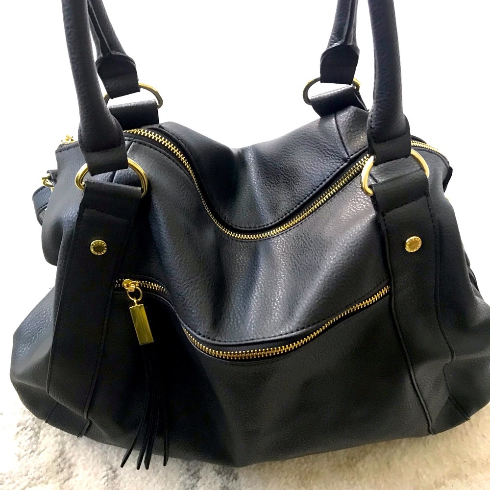 BRAND NEW: Steve Madden Hobo bag